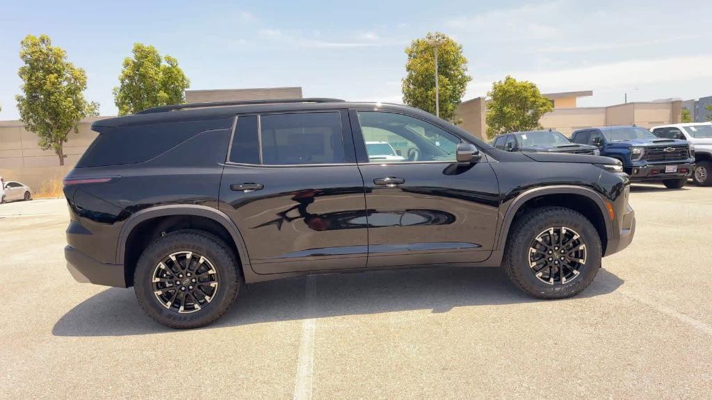 new 2025 Chevrolet Traverse car, priced at $51,358