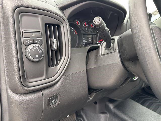 new 2025 Chevrolet Silverado 1500 car, priced at $38,255