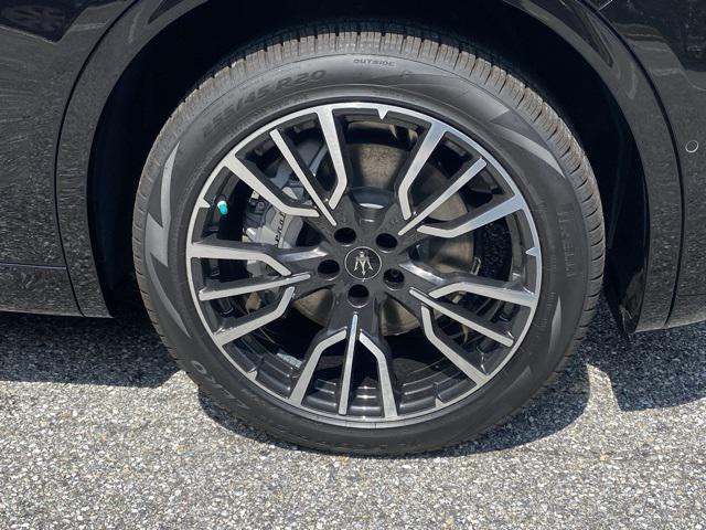 new 2025 Maserati Grecale car, priced at $85,245