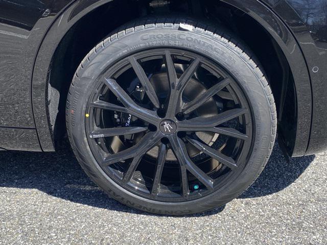new 2025 Maserati Grecale car, priced at $83,080