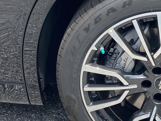 new 2025 Maserati Grecale car, priced at $85,245