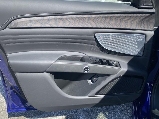 new 2025 Maserati Grecale car, priced at $85,245