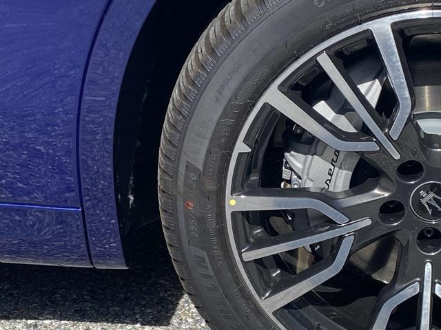 new 2025 Maserati Grecale car, priced at $85,245