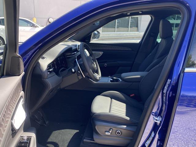 new 2025 Maserati Grecale car, priced at $85,245