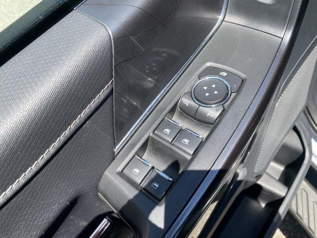 used 2021 Ford F-150 car, priced at $31,999
