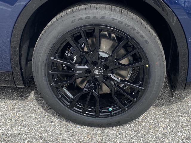 new 2025 Maserati Grecale car, priced at $87,030