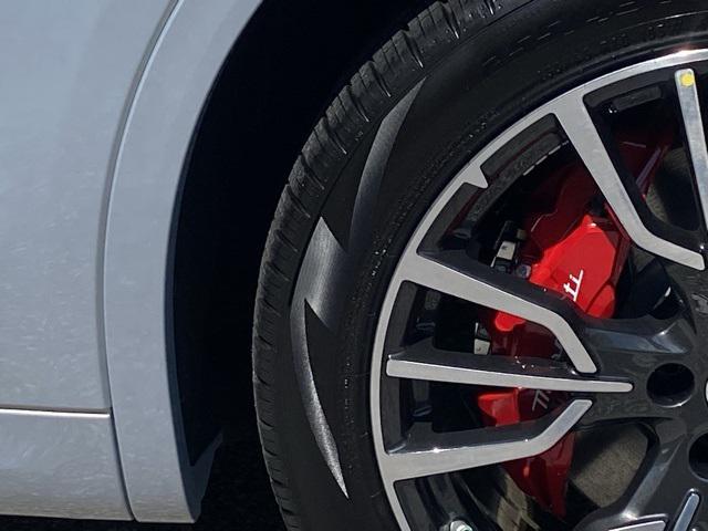 new 2024 Maserati Grecale car, priced at $72,998
