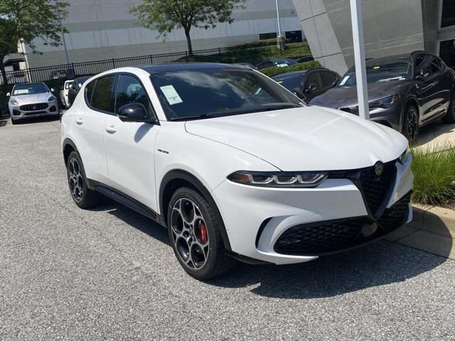new 2025 Alfa Romeo Tonale car, priced at $46,080
