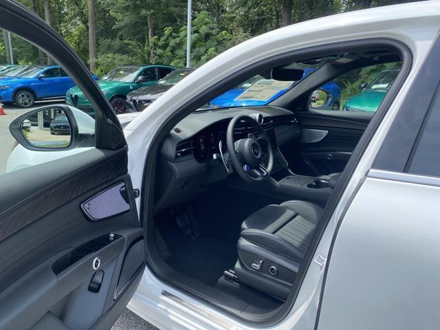 new 2025 Maserati Grecale car, priced at $84,095