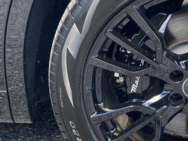 new 2025 Maserati Grecale car, priced at $89,850