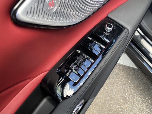 new 2025 Maserati Grecale car, priced at $89,850
