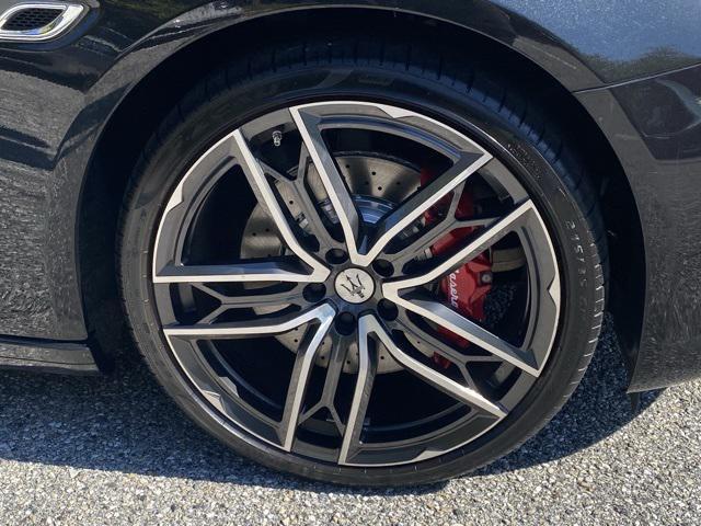 used 2022 Maserati Quattroporte car, priced at $52,995