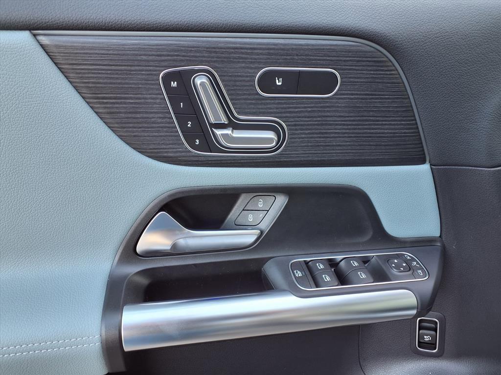 new 2026 Mercedes-Benz GLA 250 car, priced at $48,265