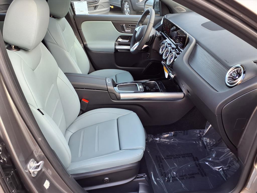 new 2026 Mercedes-Benz GLA 250 car, priced at $48,265