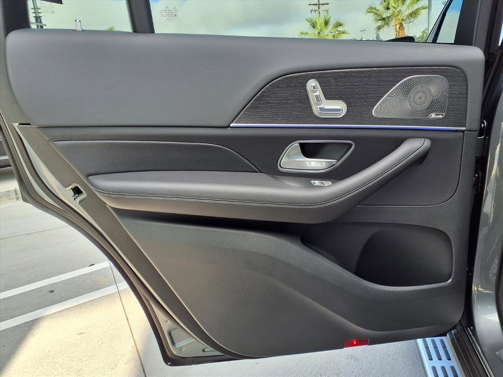 new 2026 Mercedes-Benz GLS 450 car, priced at $97,250