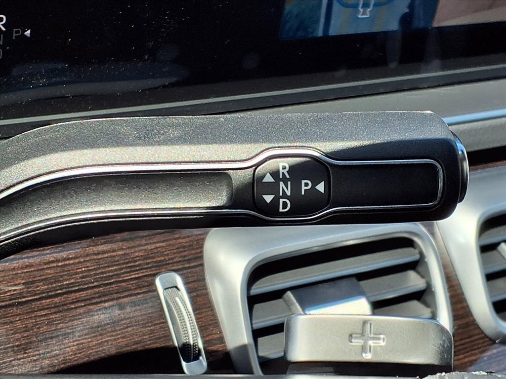 new 2026 Mercedes-Benz GLS 450 car, priced at $96,040