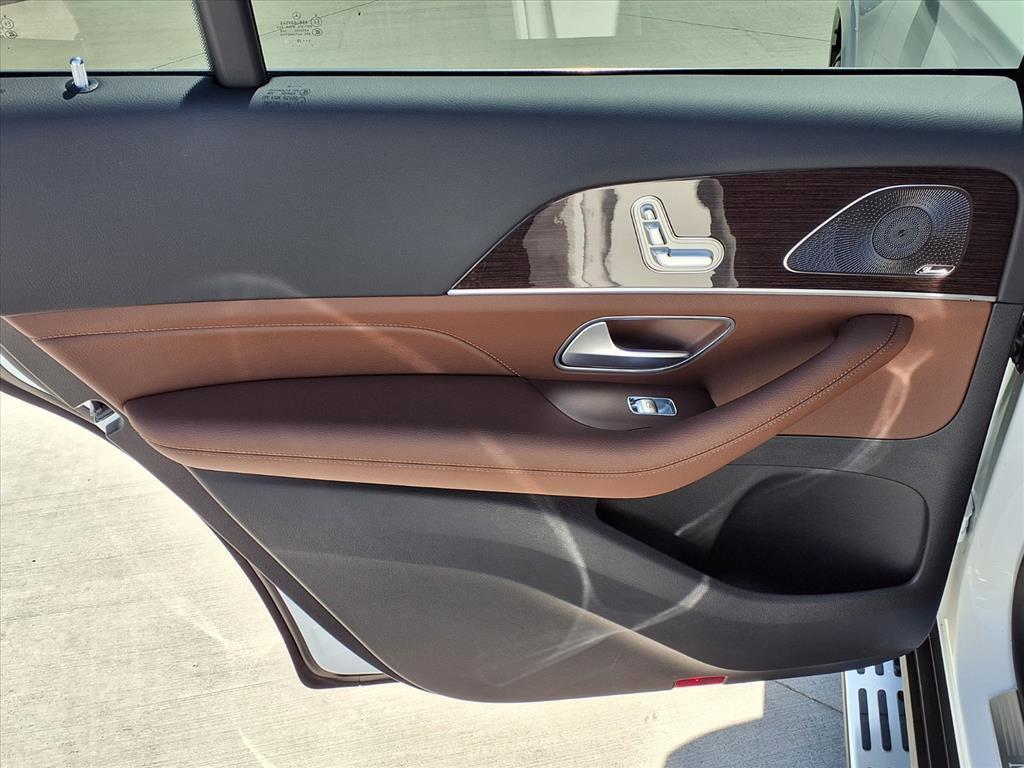 new 2026 Mercedes-Benz GLS 450 car, priced at $96,040