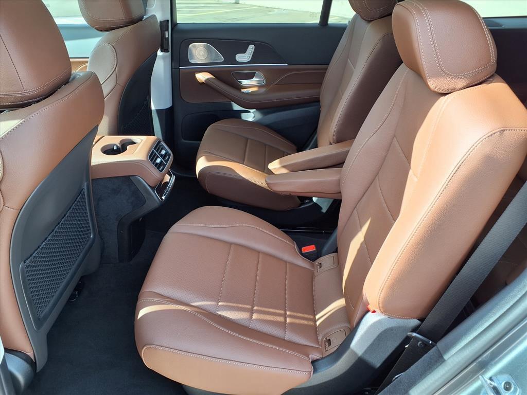 new 2026 Mercedes-Benz GLS 450 car, priced at $97,550