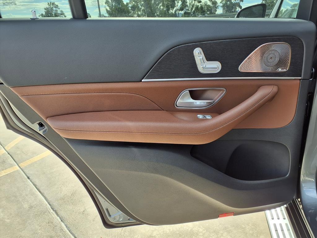 new 2026 Mercedes-Benz GLS 450 car, priced at $97,550