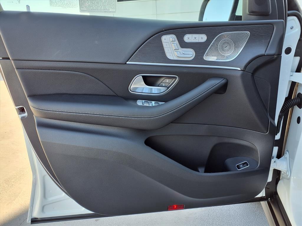 new 2026 Mercedes-Benz GLS 450 car, priced at $92,500