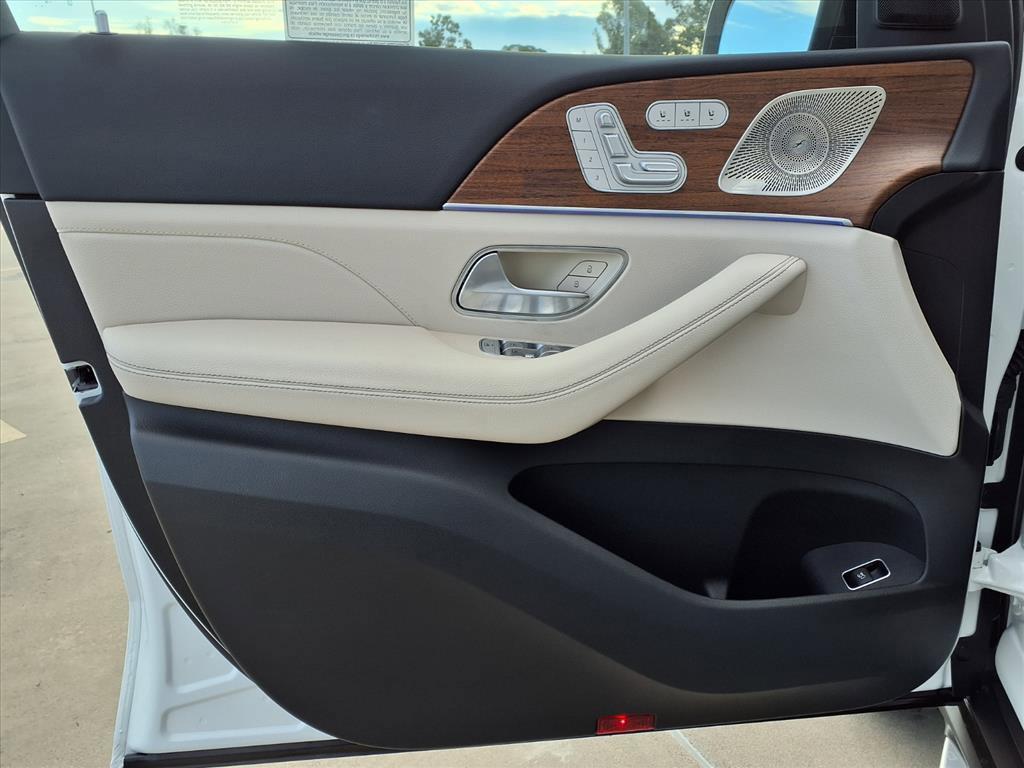 new 2026 Mercedes-Benz GLS 450 car, priced at $99,450