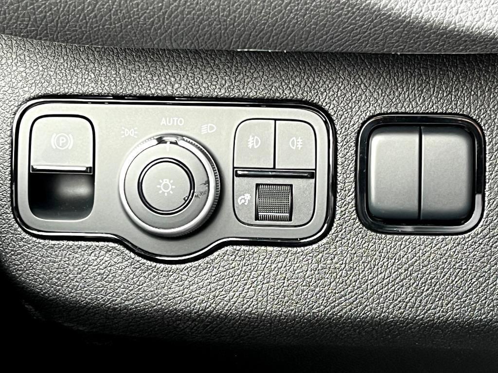 new 2025 Mercedes-Benz Sprinter 2500 car, priced at $78,106