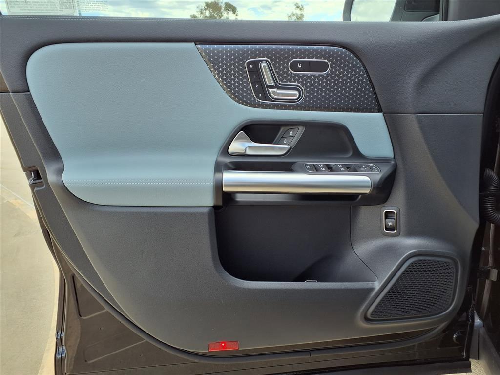 new 2026 Mercedes-Benz GLA 250 car, priced at $43,455