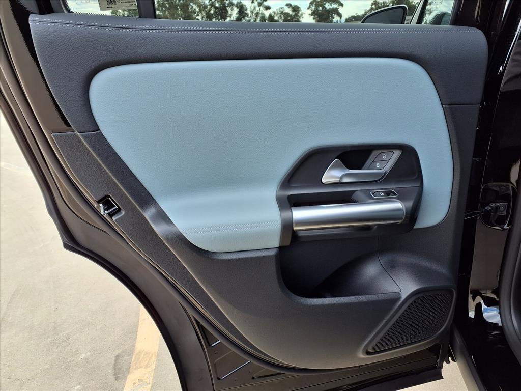 new 2026 Mercedes-Benz GLA 250 car, priced at $43,455