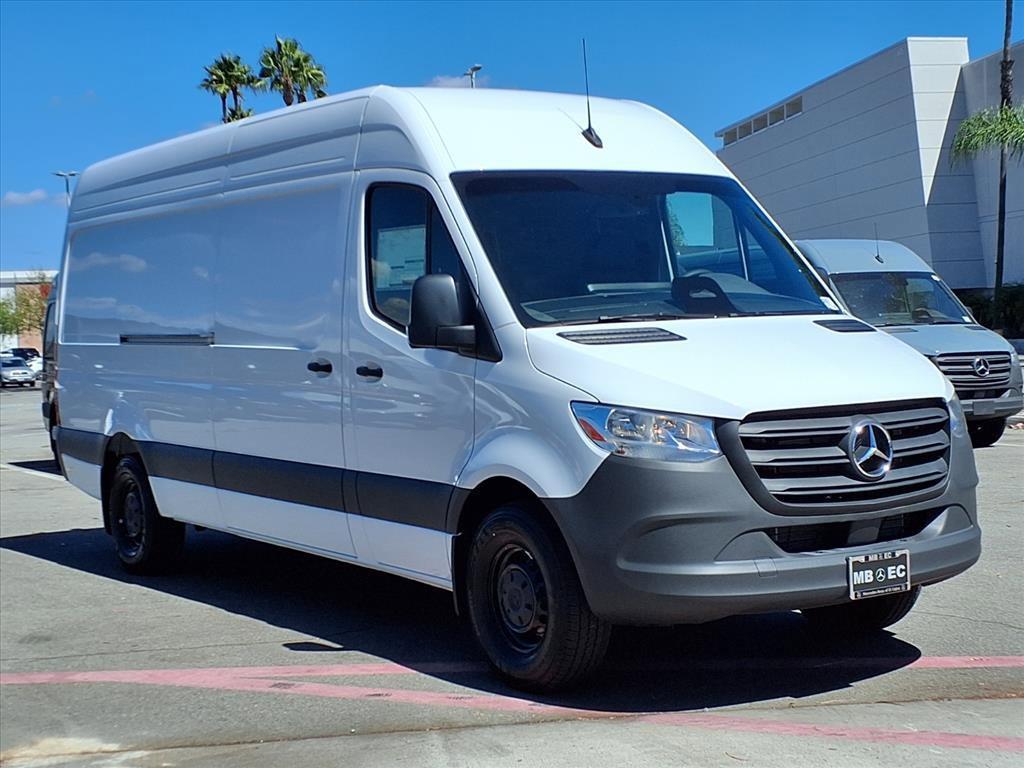 new 2025 Mercedes-Benz Sprinter 2500 car, priced at $64,974