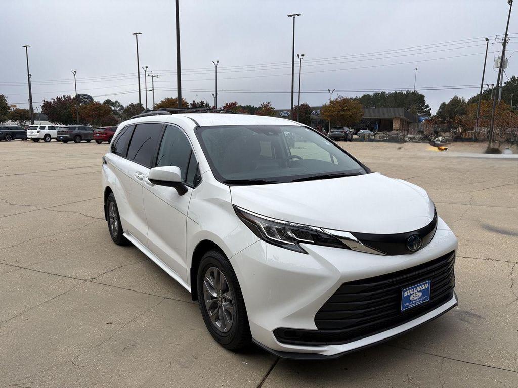 used 2023 Toyota Sienna car, priced at $35,990