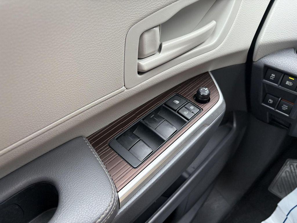 used 2023 Toyota Sienna car, priced at $35,990