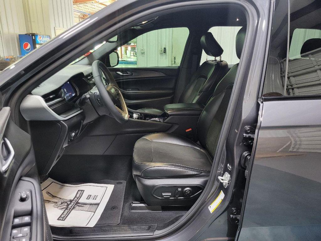 used 2023 Jeep Grand Cherokee car, priced at $30,990