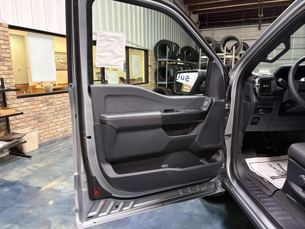 new 2025 Ford F-150 car, priced at $45,923