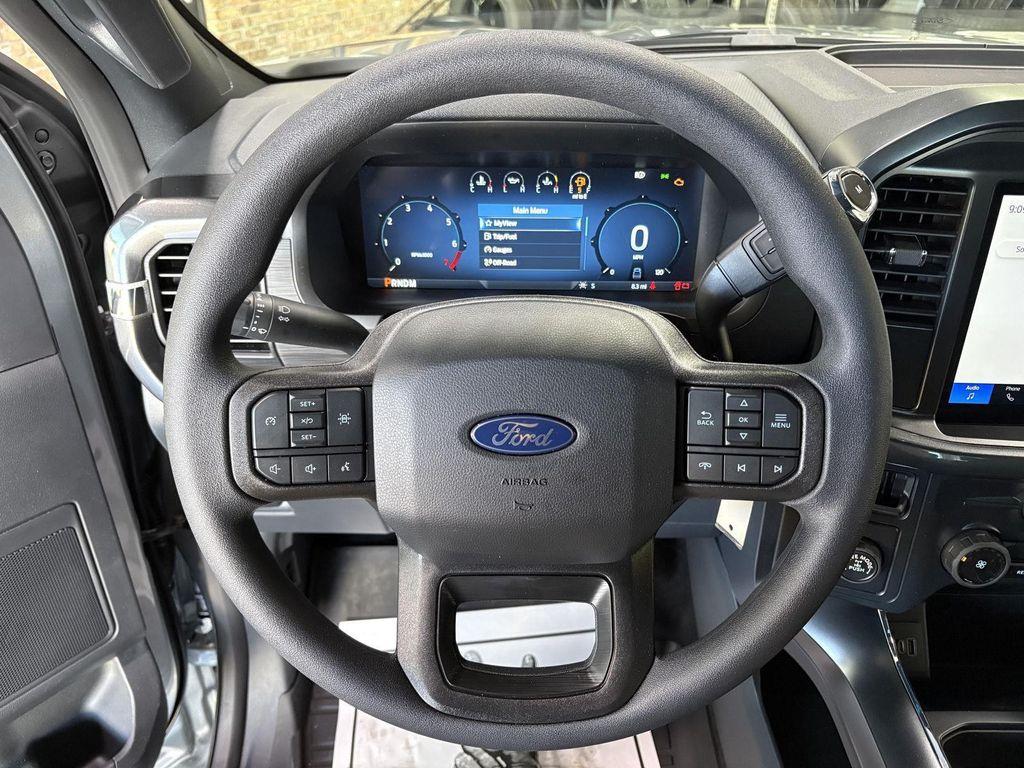 new 2025 Ford F-150 car, priced at $45,923