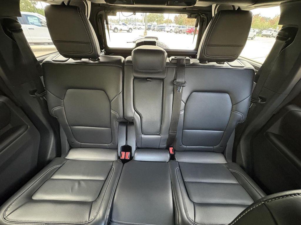 used 2025 Ford Bronco car, priced at $48,990