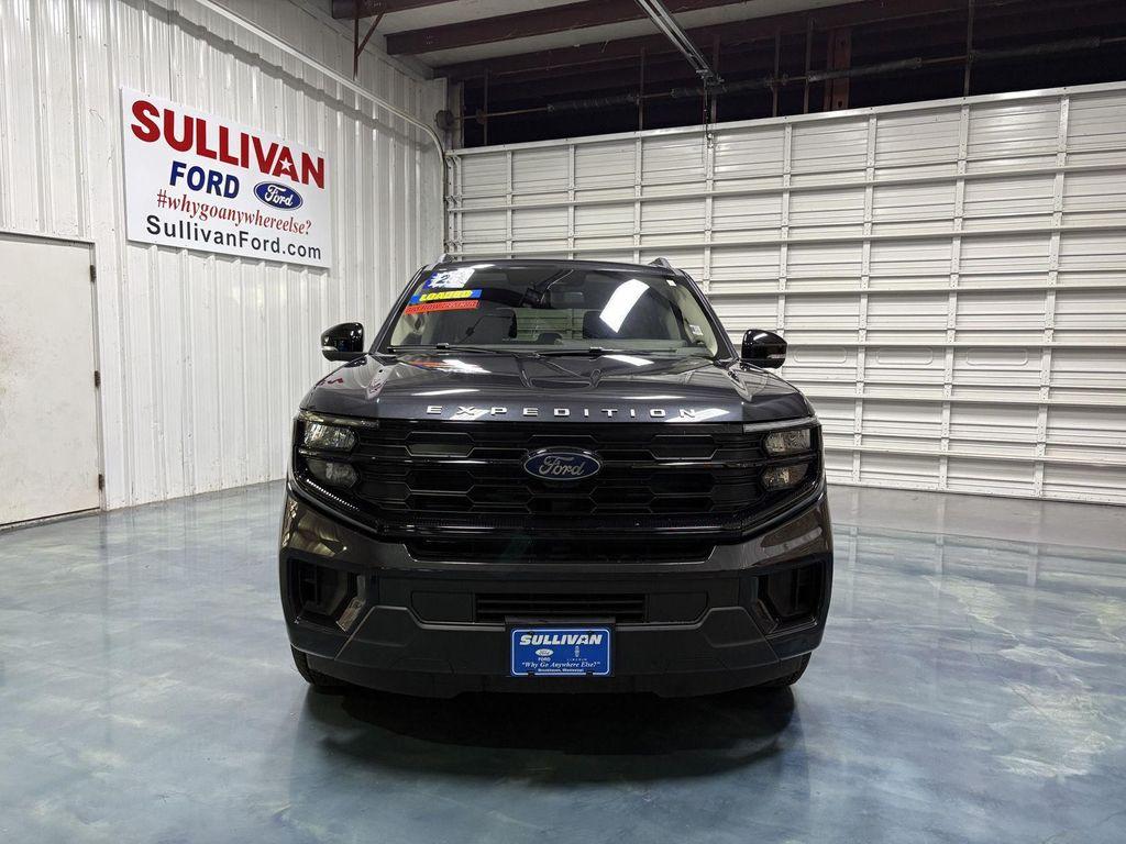 used 2025 Ford Expedition Max car, priced at $67,990