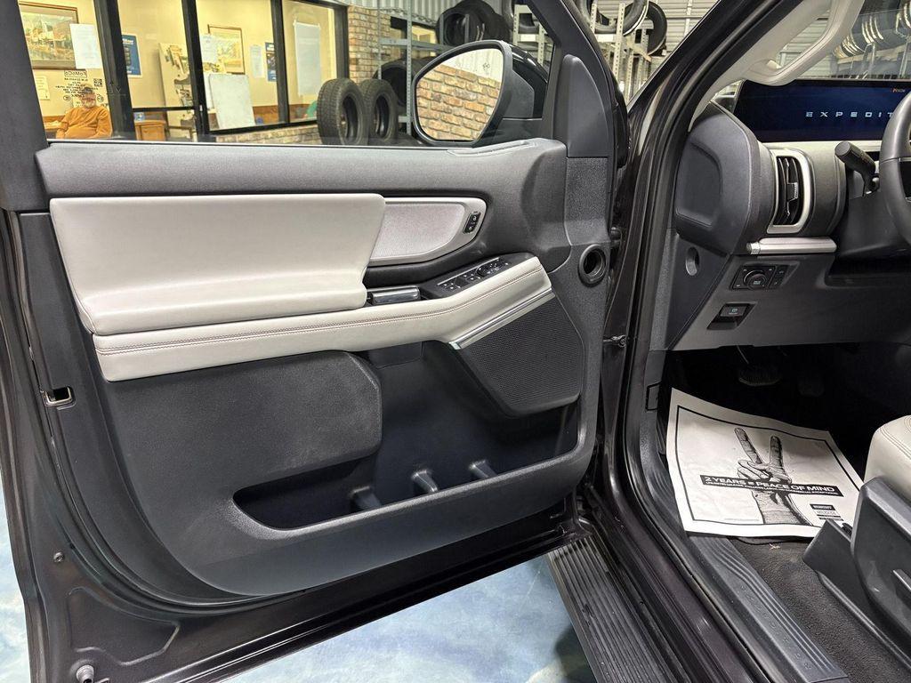 used 2025 Ford Expedition Max car, priced at $67,990