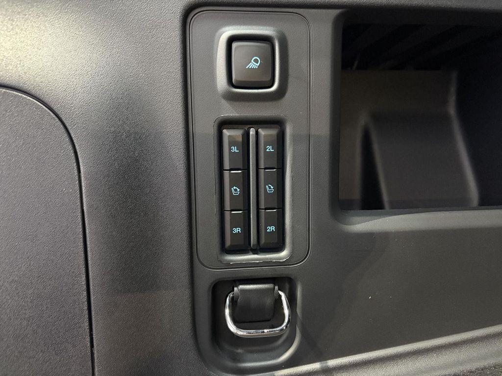 new 2025 Ford Expedition car, priced at $84,150