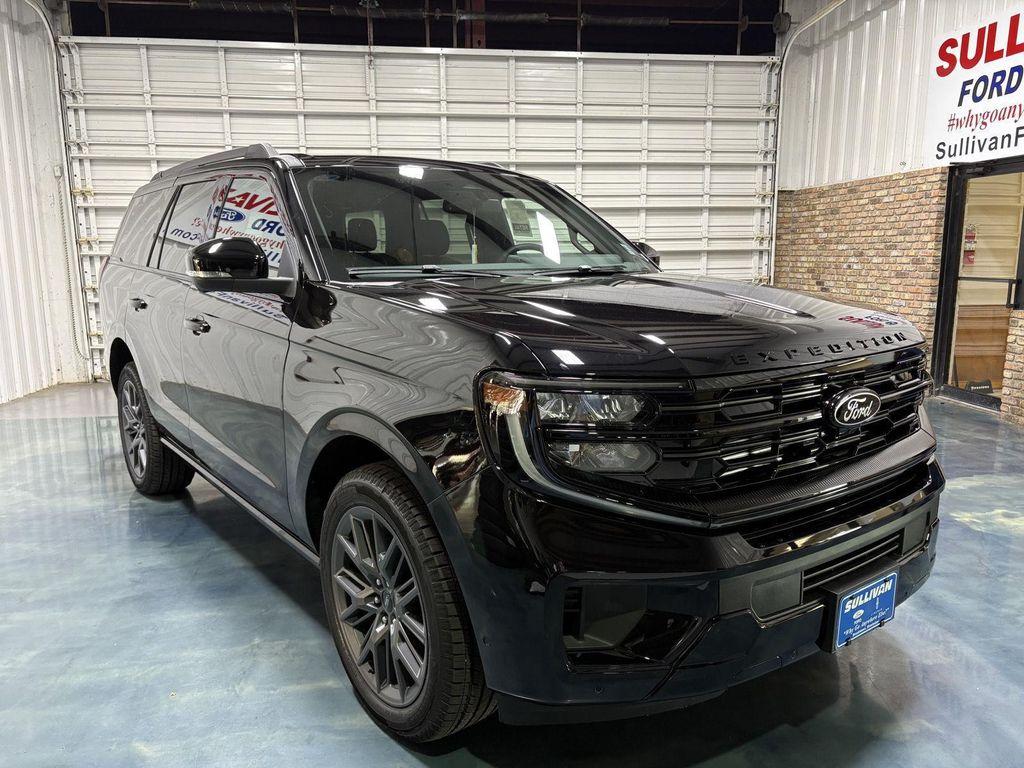 new 2025 Ford Expedition car, priced at $84,150