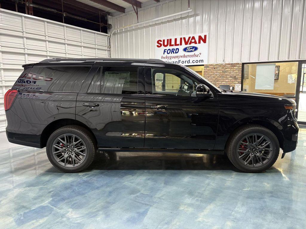 new 2025 Ford Expedition car, priced at $84,150