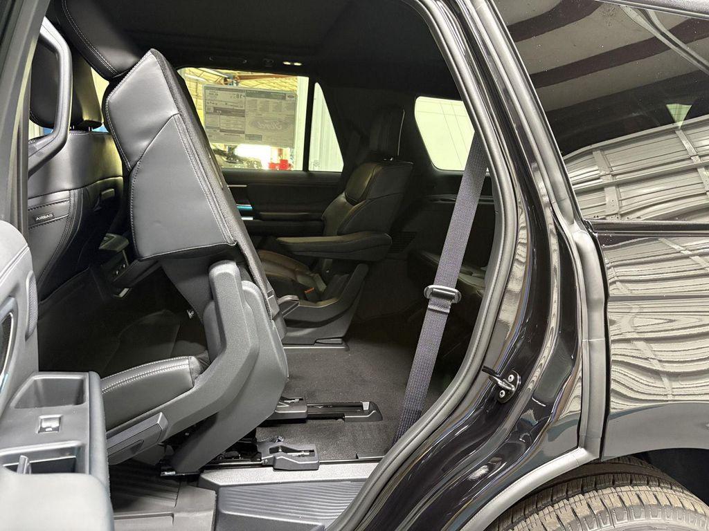 new 2025 Ford Expedition car, priced at $84,150