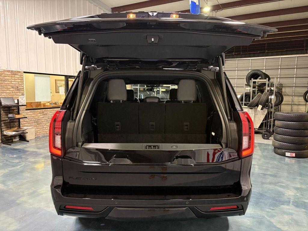 new 2025 Ford Expedition car, priced at $84,150