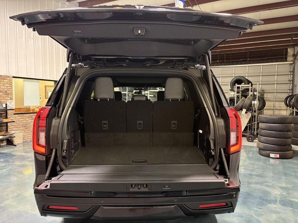 new 2025 Ford Expedition car, priced at $84,150