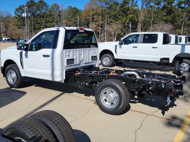 new 2025 Ford F-250 car, priced at $46,115