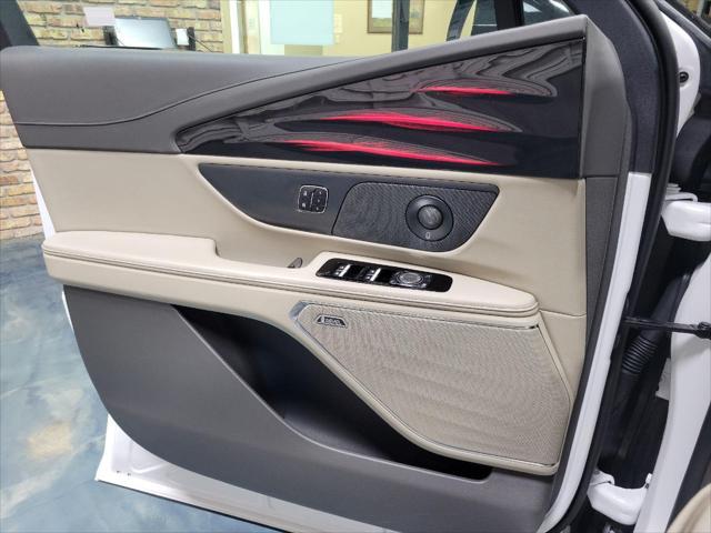 used 2024 Lincoln Nautilus car, priced at $55,990