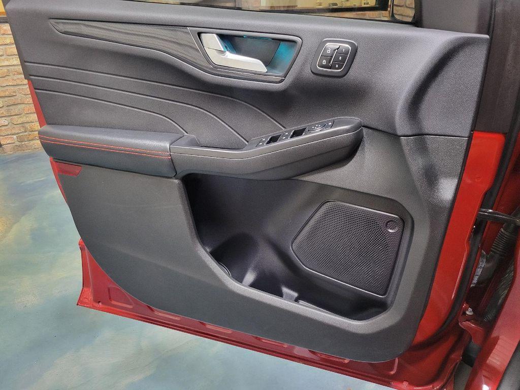 used 2023 Ford Escape car, priced at $28,990