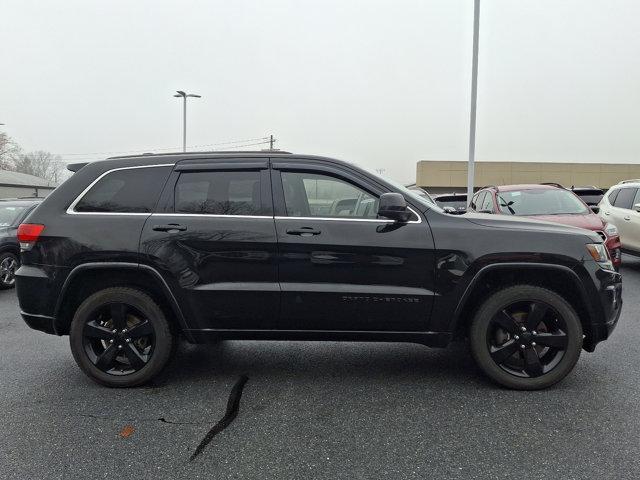 used 2015 Jeep Grand Cherokee car, priced at $13,315