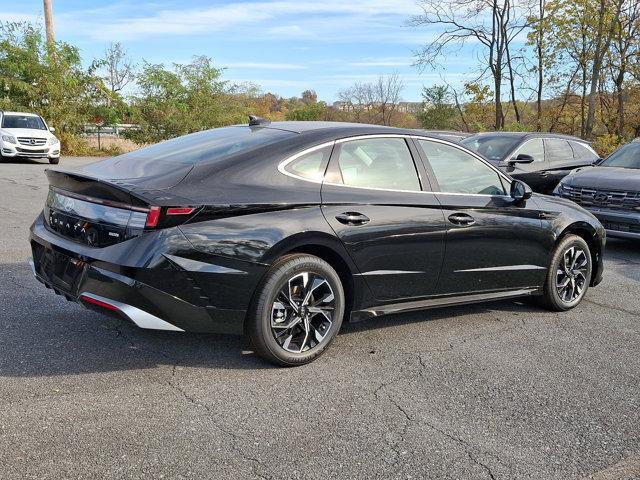 new 2025 Hyundai Sonata car, priced at $30,920