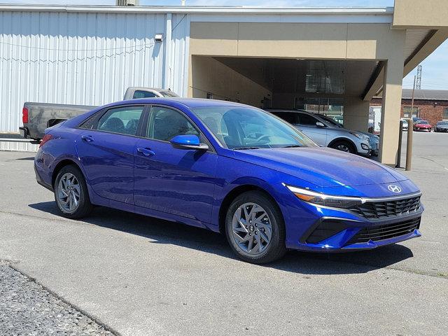 new 2025 Hyundai Elantra car, priced at $24,665