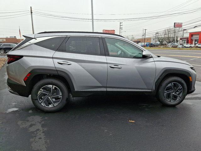 new 2025 Hyundai Tucson Hybrid car, priced at $35,280